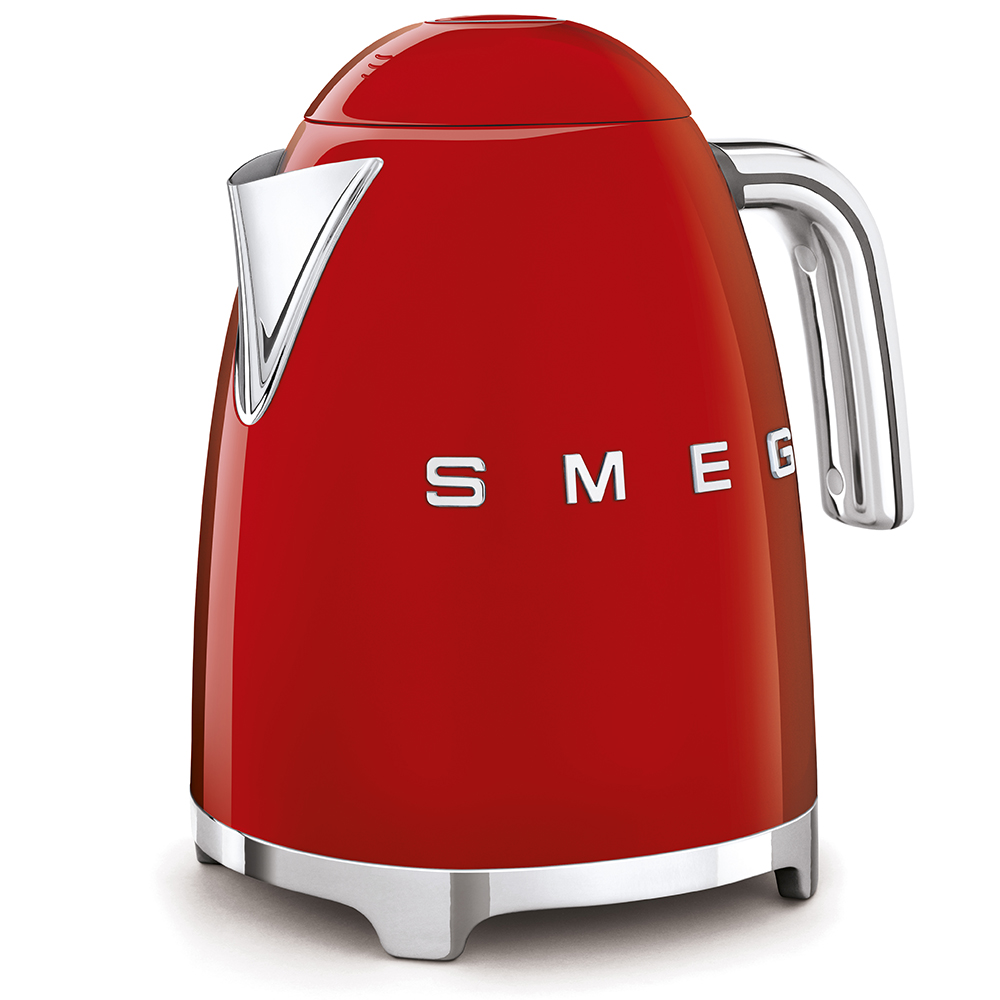 Slight signs of wear: SMEG pink kettle