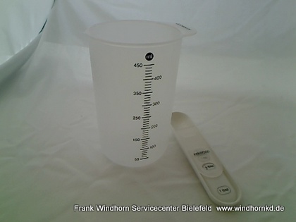 Messbecher