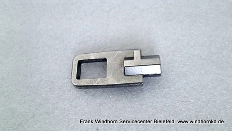 HEAD REL LATCH PLATE MIM KVC5/