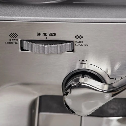 Deutliche Gebrauchsspuren: Barista Express Impress SES876BSS