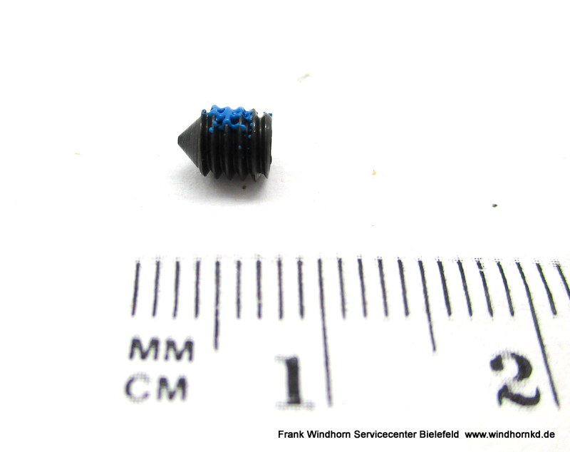 M4x5 point tip hardened set screw
