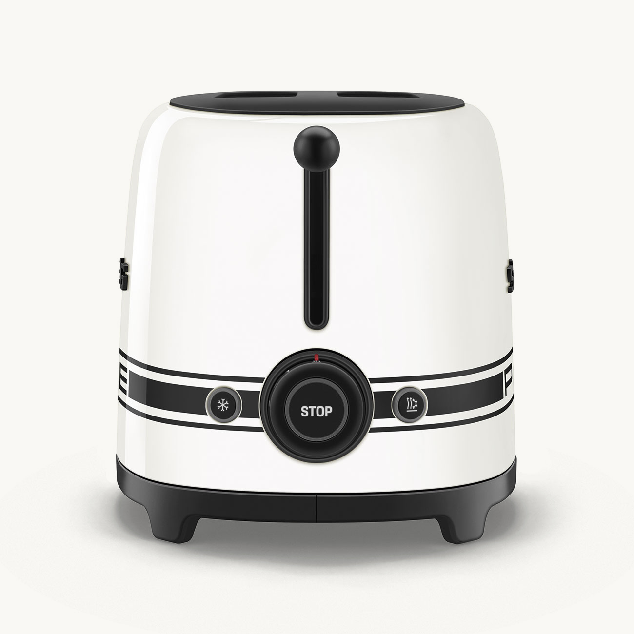 Deutliche Gebrauchsspuren: SMEG x Porsche Toaster Carrara White