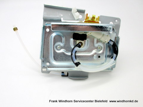 Brühkolben mit Blech