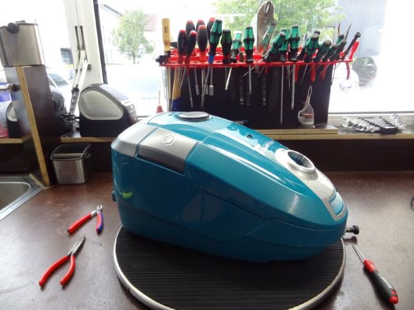Flat Rate Repair Vacuum Cleaner