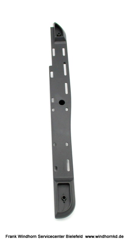 Fußhalterung rechts 18 version A nach PDC1603