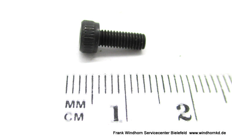 M3x8 Machine Screw