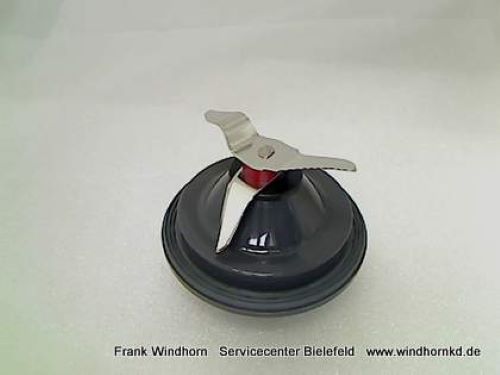 BLADE HUB ASSY INC SEAL KAH359