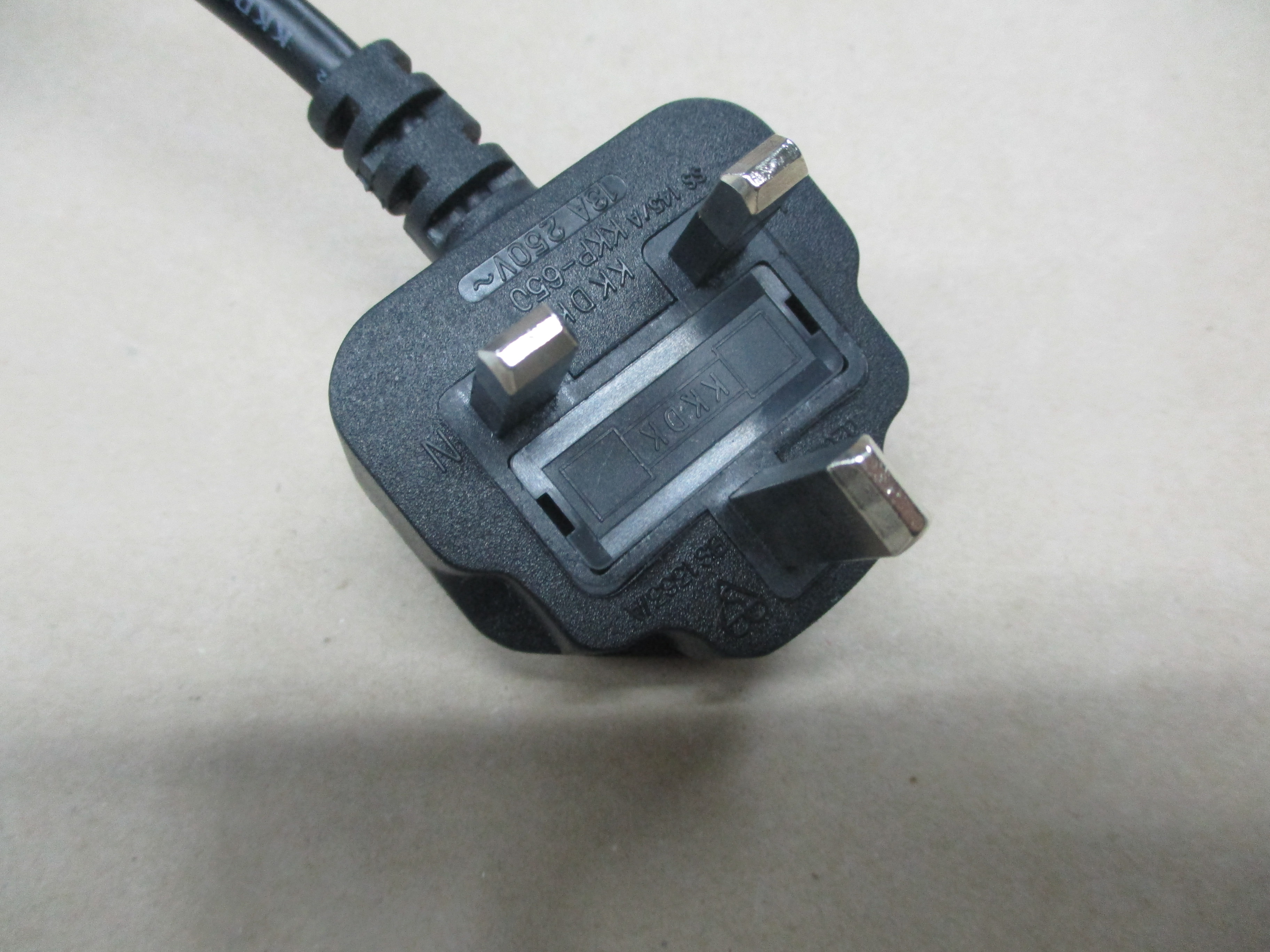 Light used traces: The Super Q SBL920BSS !UK Plug!